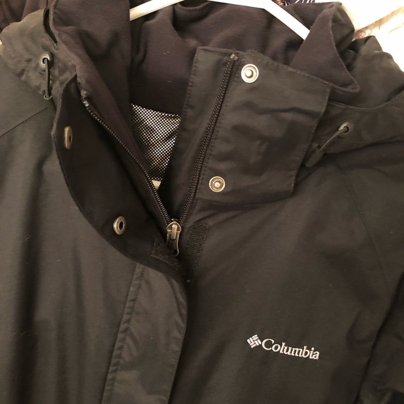 Women’s Columbia Jacket - Picture 2 of 5